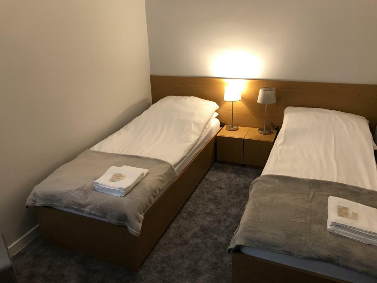 7 Rooms Mtp Poznań Exteriör bild